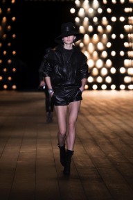 Look 64