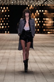Look 60