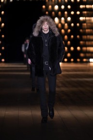Look 48