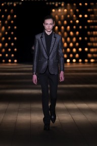 Look 39