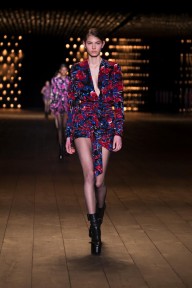 Look 11