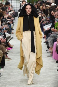 Look 14