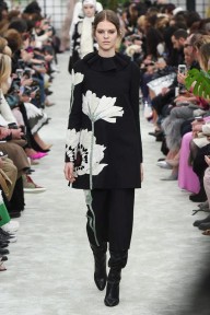 Look 15