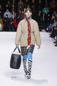 Look 48