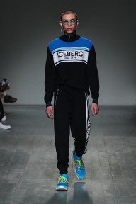Look 12