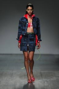 Look 16