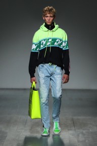 Look 24