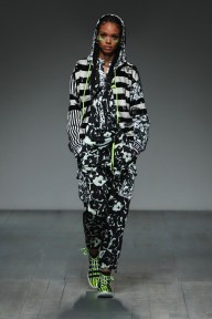 Look 29