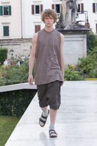 Look 9