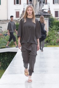 Look 32