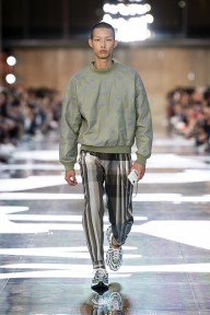 Look 1