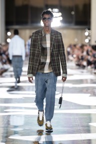 Look 19
