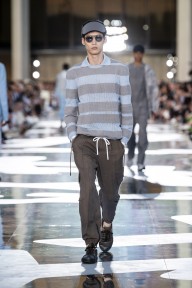 Look 16