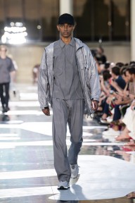 Look 15