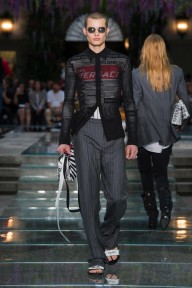 Look 5
