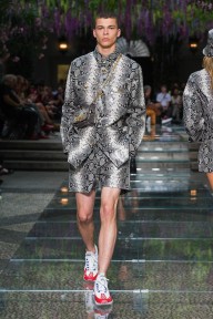 Look 19