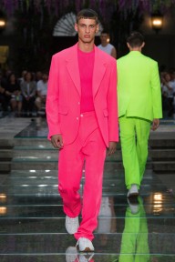 Look 32
