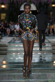 Look 50
