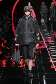 Look 18