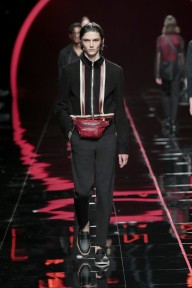 Look 19