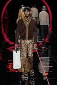 Look 34