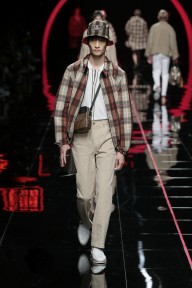 Look 50