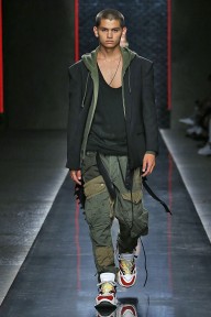 Look 12