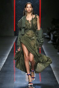 Look 13