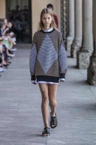 Look 18