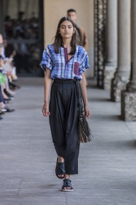 Look 28