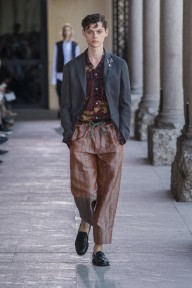 Look 35
