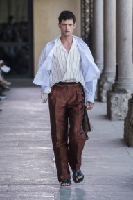 Look 39