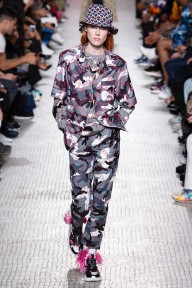 Look 25