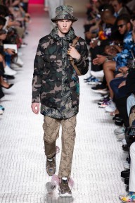Look 28