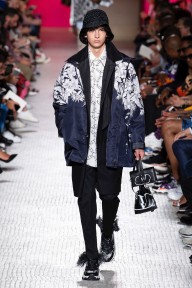 Look 60