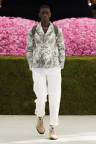 Look 19