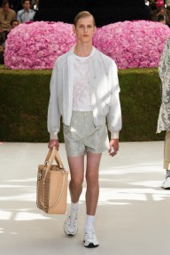 Look 18