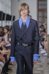 Look 3