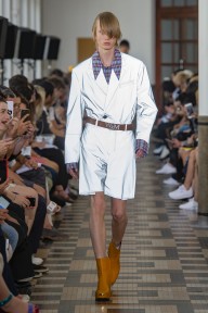 Look 48
