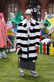 Look 8