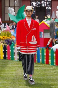 Look 16