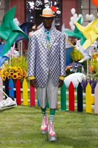 Look 17
