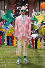 Look 19