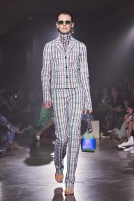 Look 10
