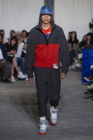 Look 16