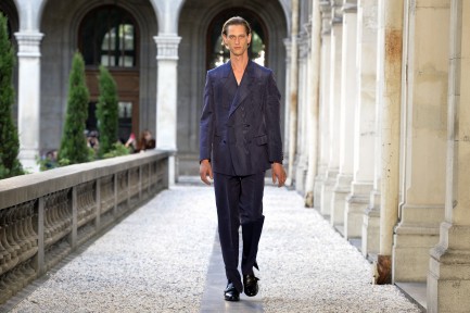 Look 5