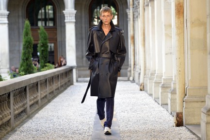 Look 8