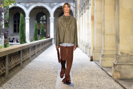 Look 14