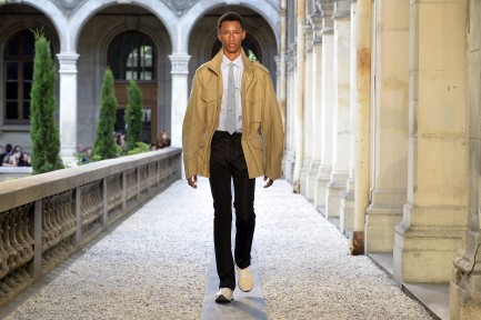 Look 15