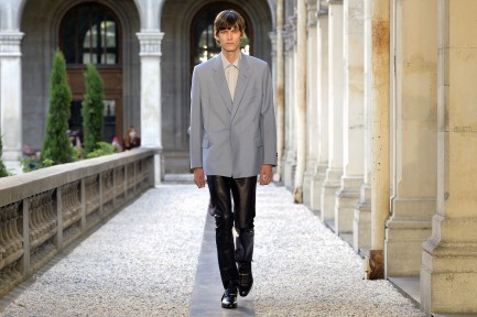 Look 20